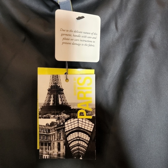 NWT Catherine Malandrino faux leather Lazer cut lined top. Small. - Picture 7 of 15